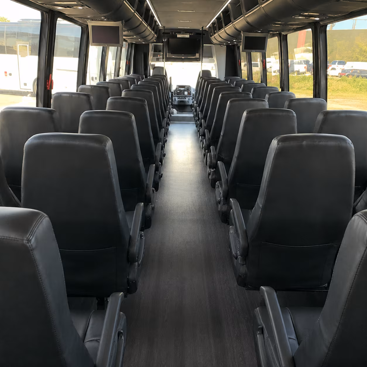 federal way comfortable charter bus rentals for federal way church groups