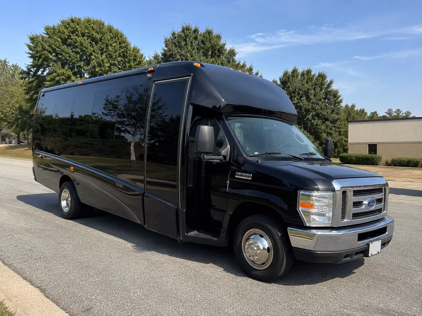 let bremertoncharterbuscompany com handle the logistics of getting around the kitsap peninsula on prom night