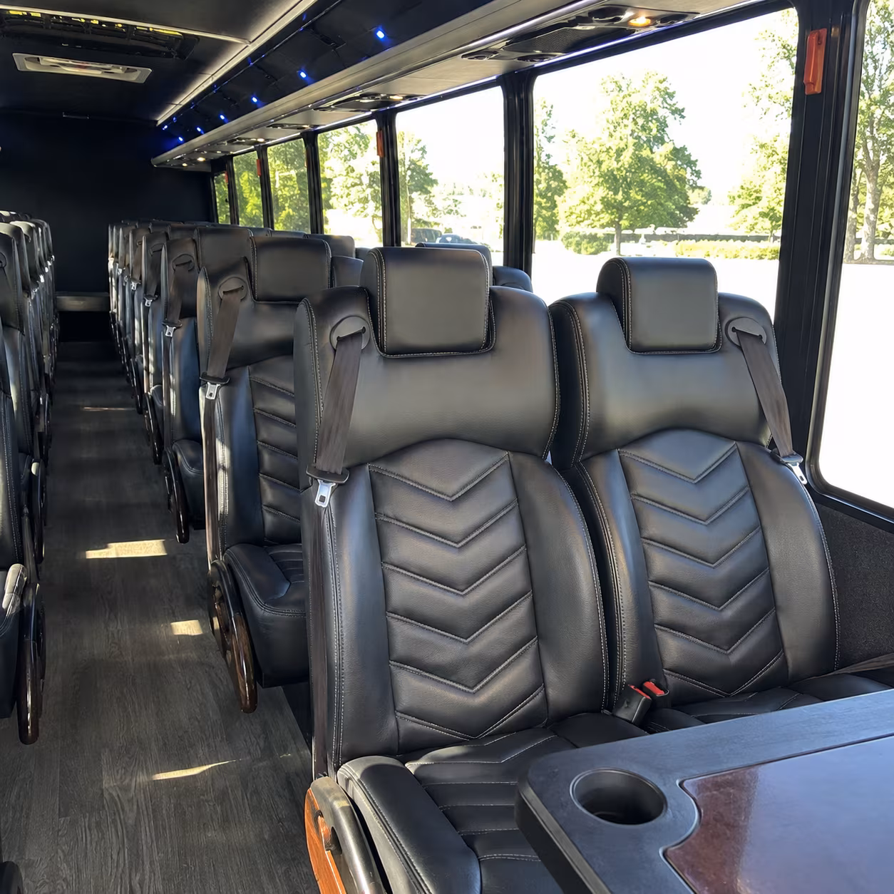 lynnwood bus rentals