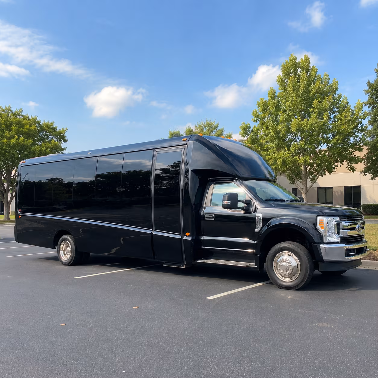 renton short and long term charter bus services for renton businesses
