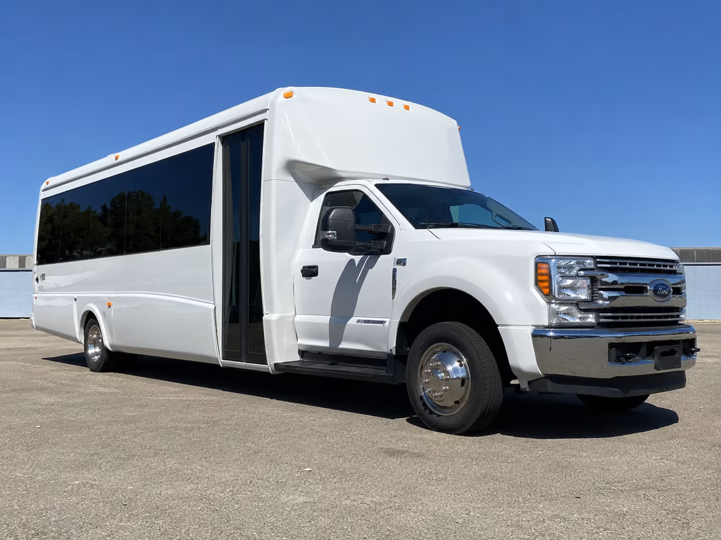 seattle ride to the dance in style with seattle prom bus rentals